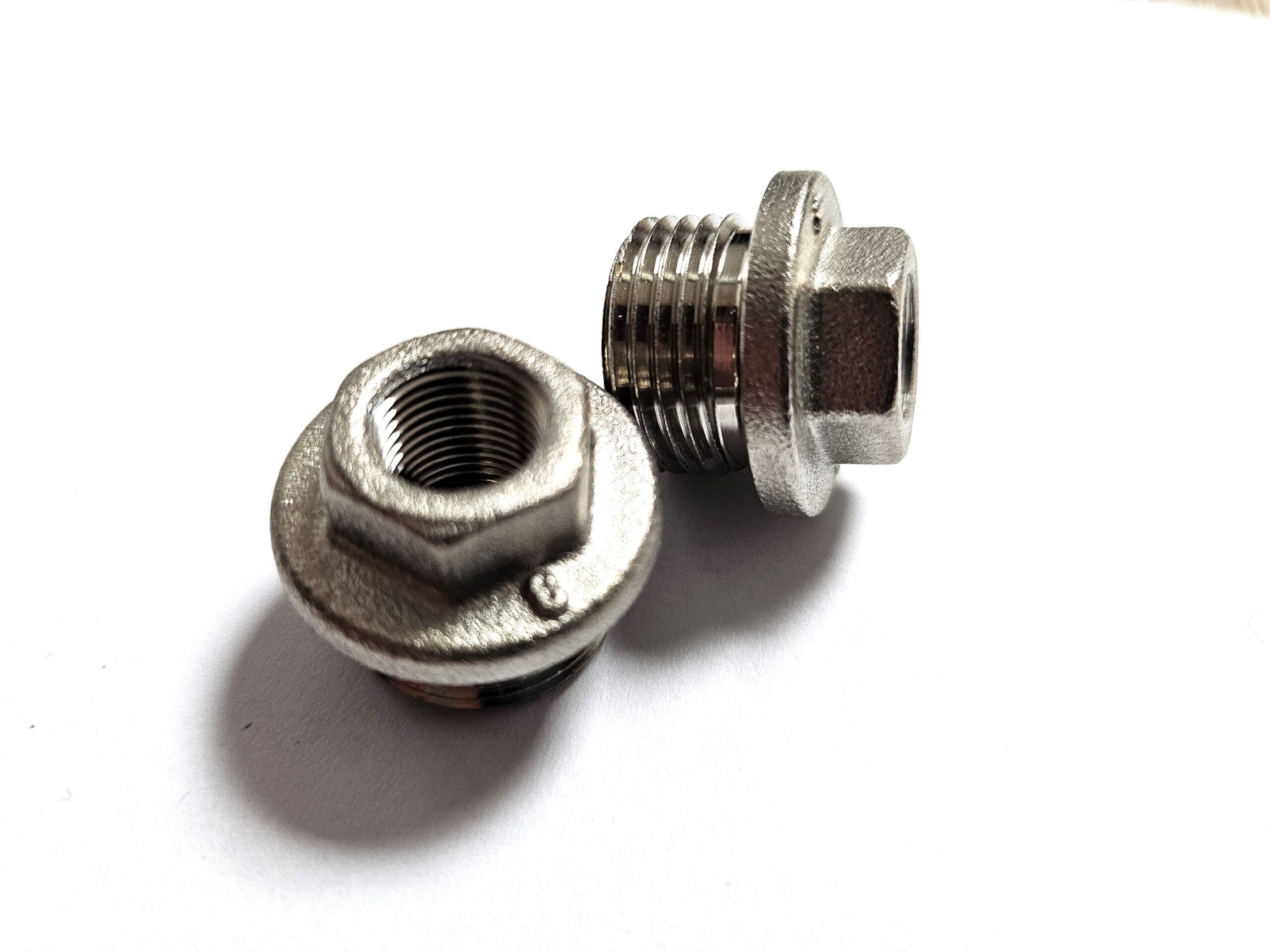 Dop chiulasa cu gaura M18 x 1.5 x 10 D23F12 – G1/8" INTERPUMP